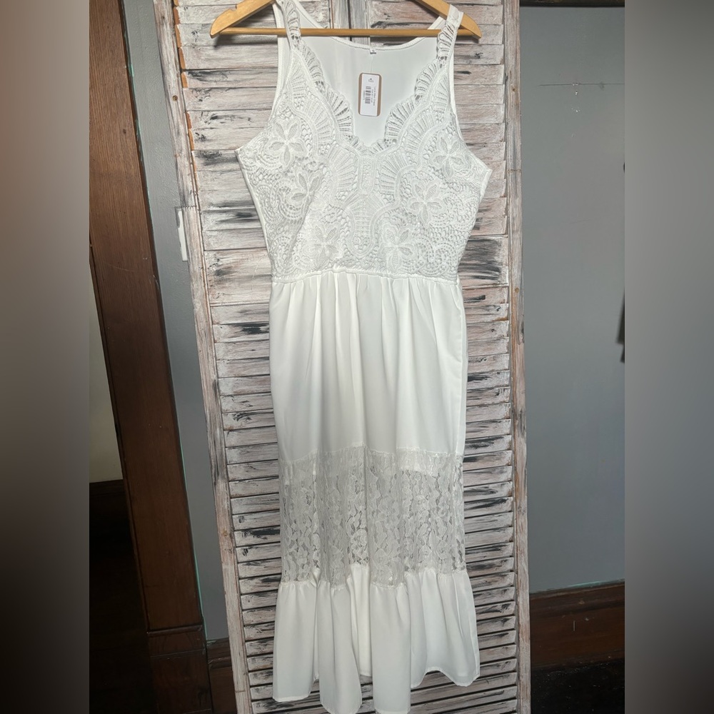 Lace maxi dress